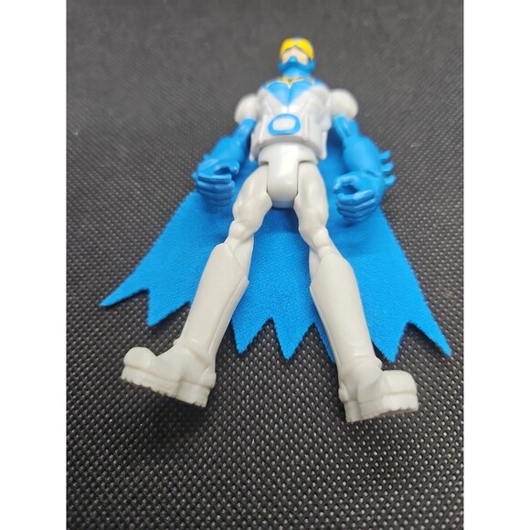 Mattel DC Comics Batman Action Figure with Cape  Ultimate Collectors Blue Grey - Picture 6 of 7